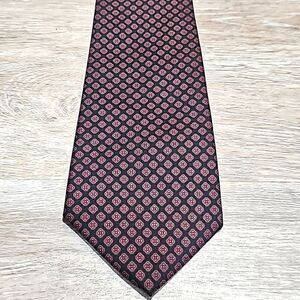 Hathaway tie 👔